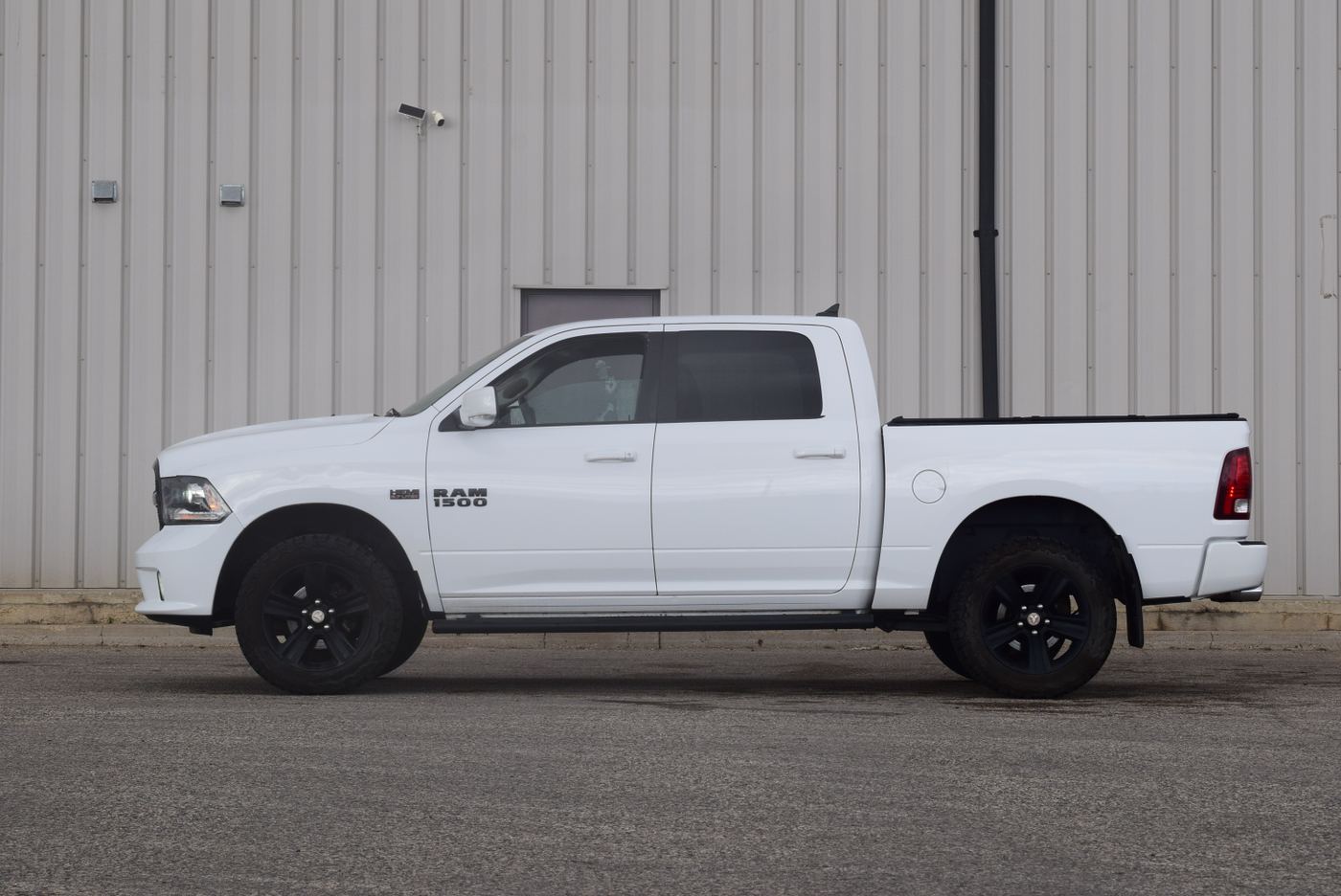 2018 Ram 1500 Sport photo 8