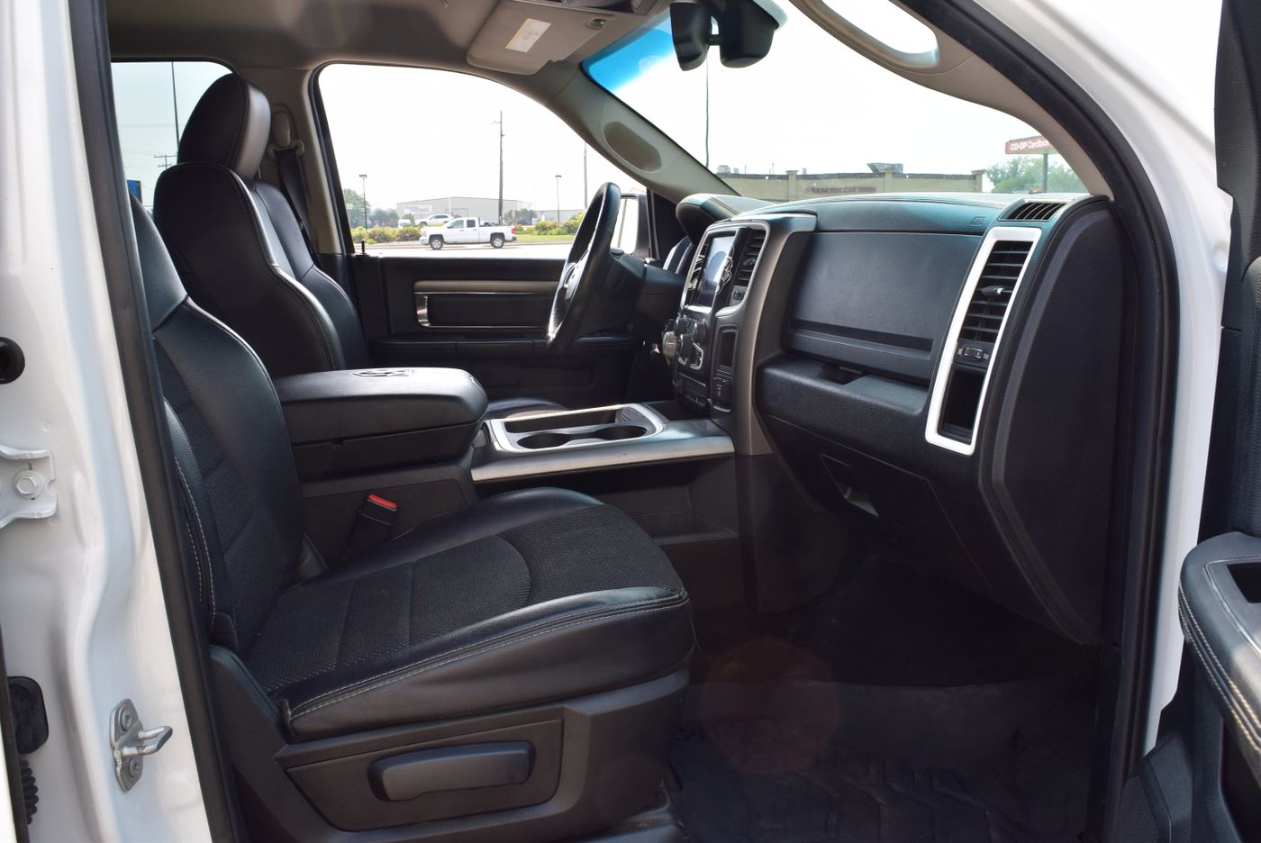 2018 Ram 1500 Sport photo 12